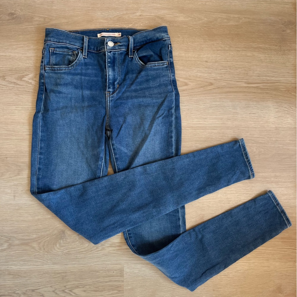 Levi’s High Rise Skinny Jeans